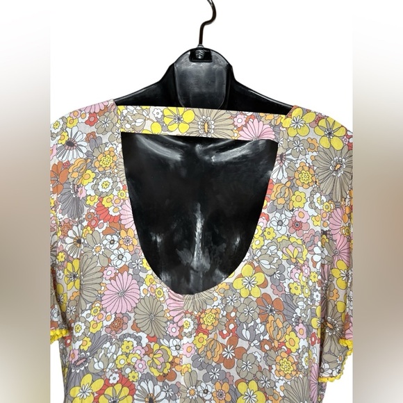 Uncle Frank yellow flowy floral dress statement sleeves lightweight sz XL used - Picture 6 of 7